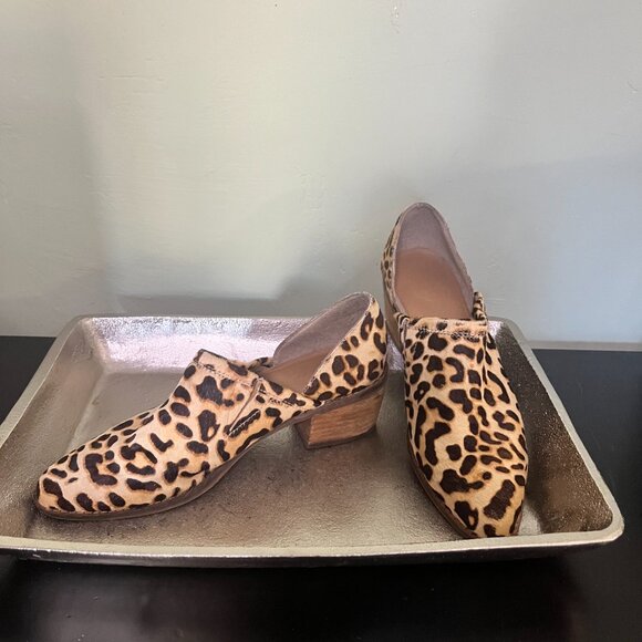 Leopard Print and Pointy Toed! - Picture 2 of 2